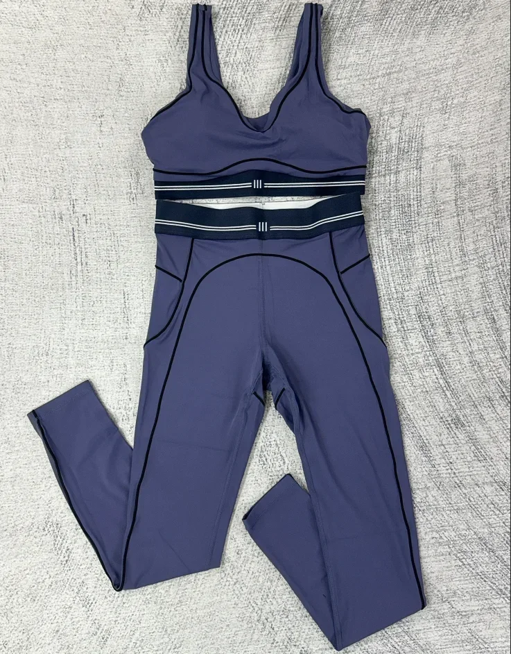 Completo Sportivo Due Pezzi: T - Yoga Fitness Stretching recensione e prezzo